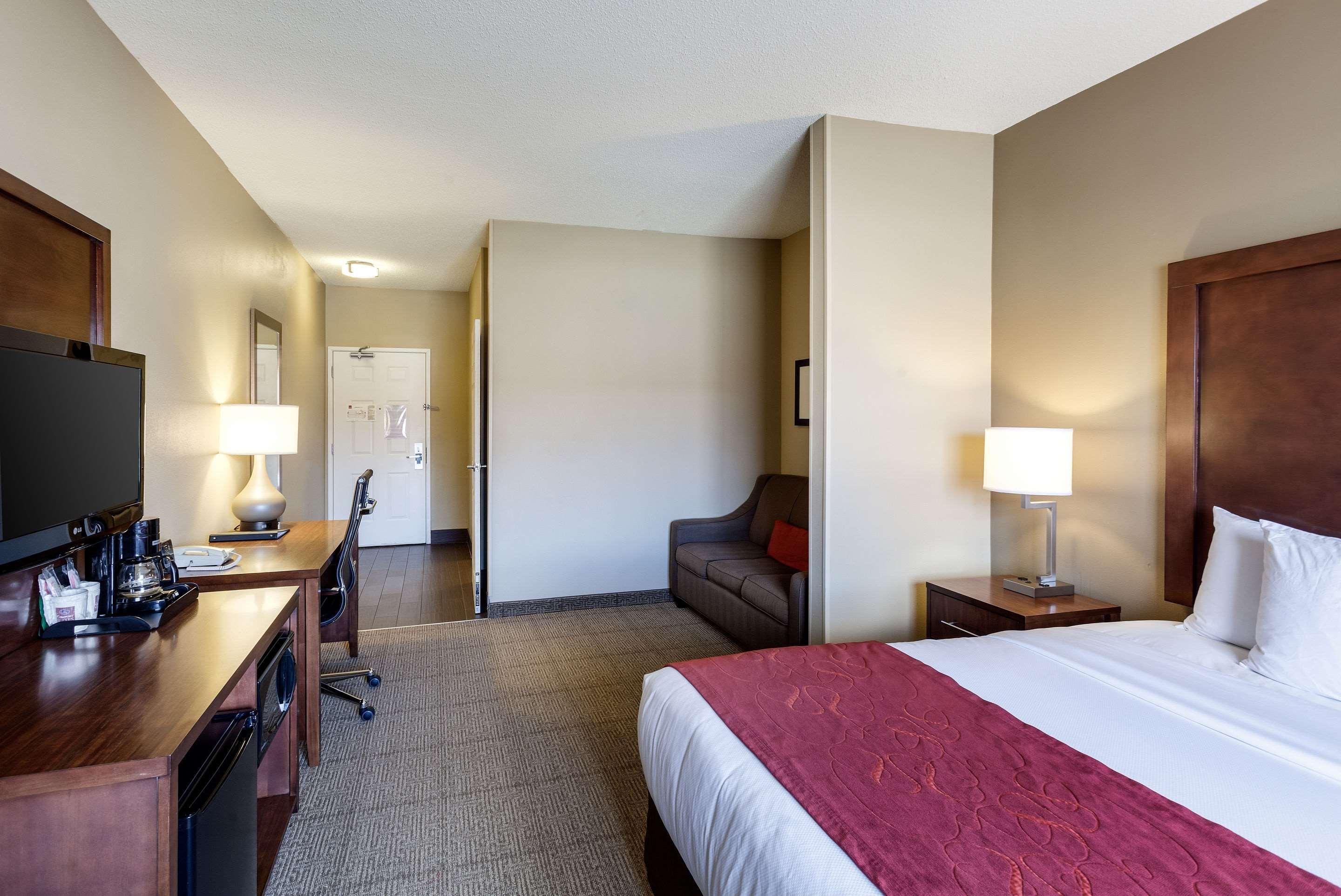 Comfort Suites University Линкольн Экстерьер фото