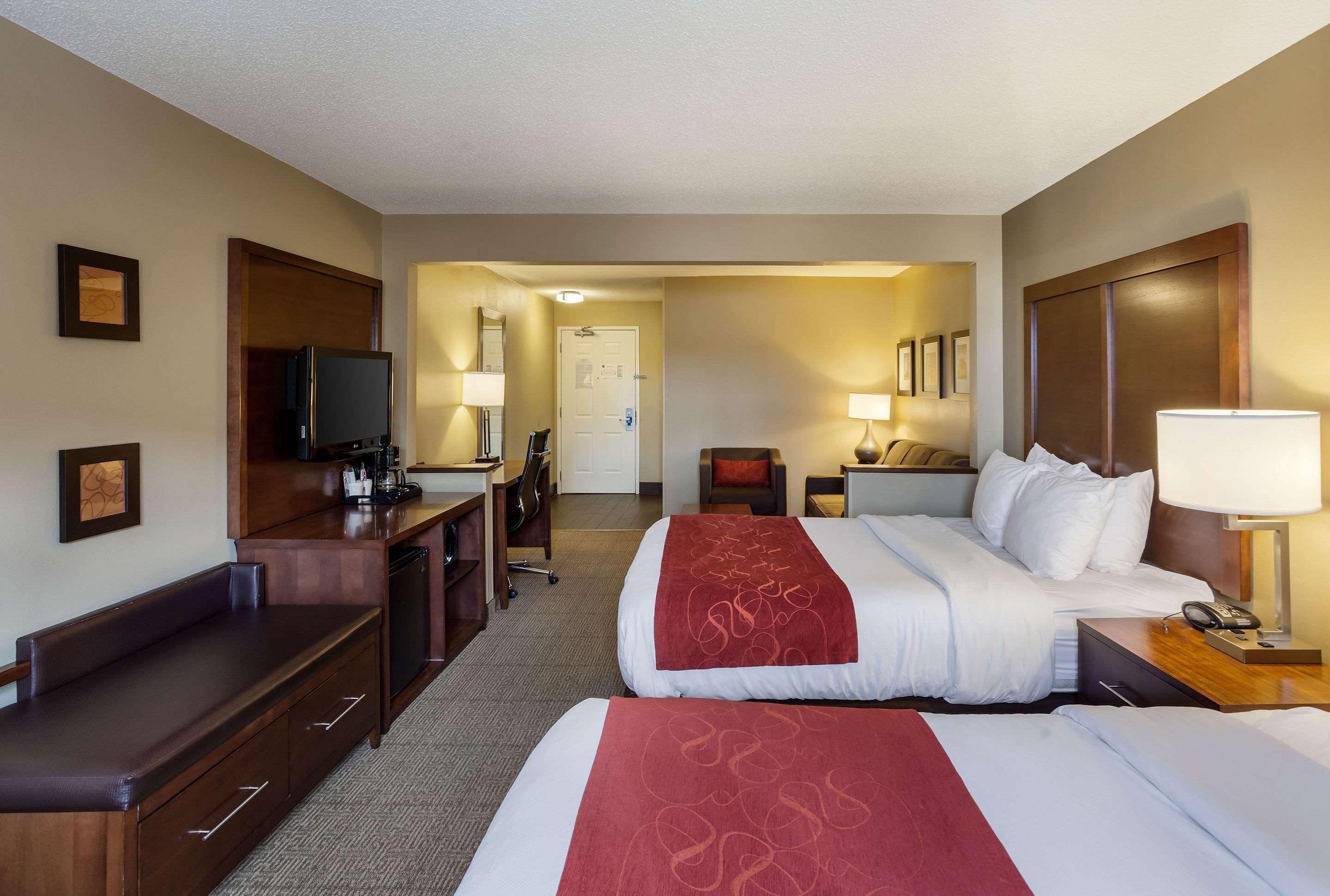 Comfort Suites University Линкольн Экстерьер фото