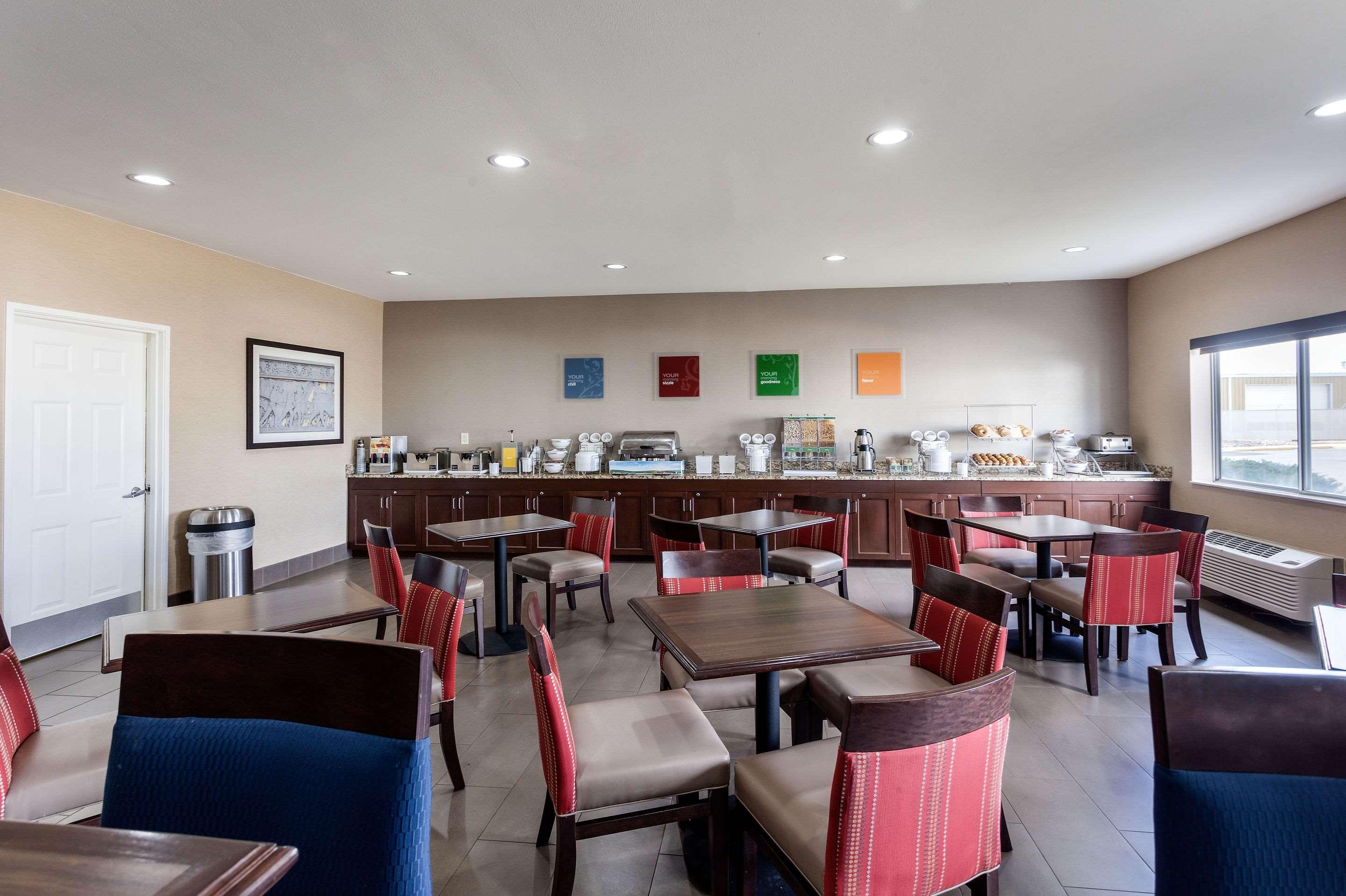 Comfort Suites University Линкольн Экстерьер фото