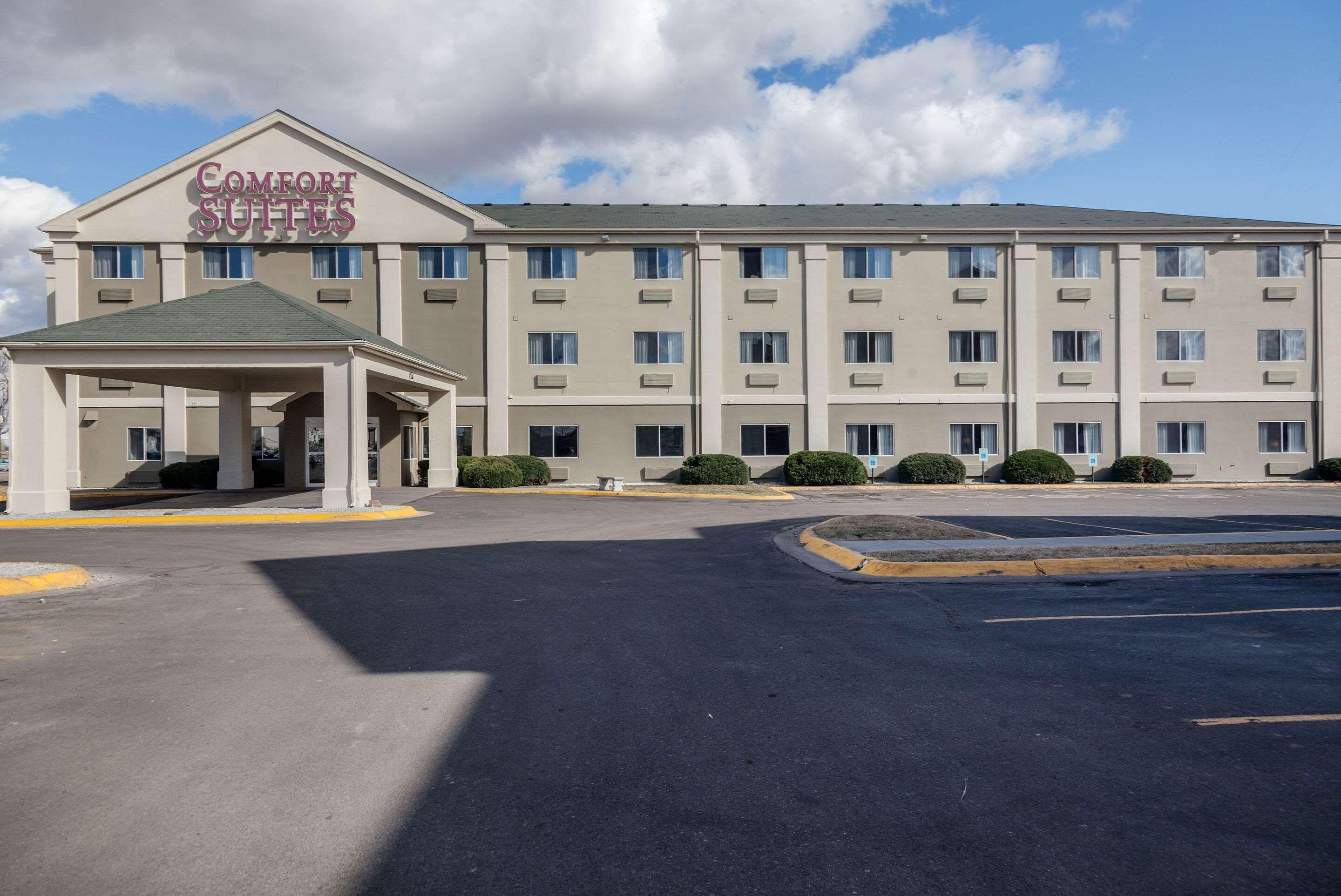 Comfort Suites University Линкольн Экстерьер фото