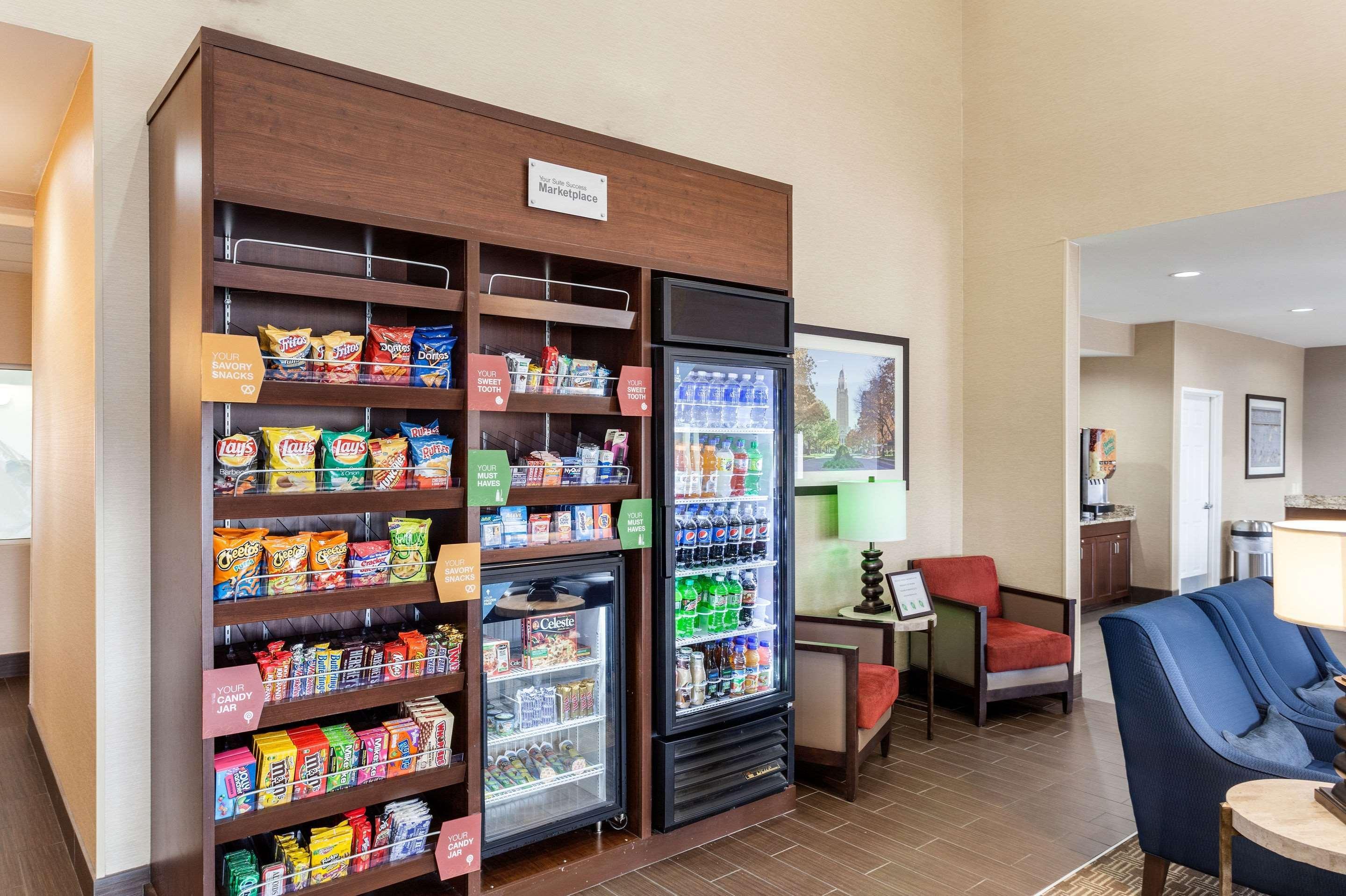 Comfort Suites University Линкольн Экстерьер фото