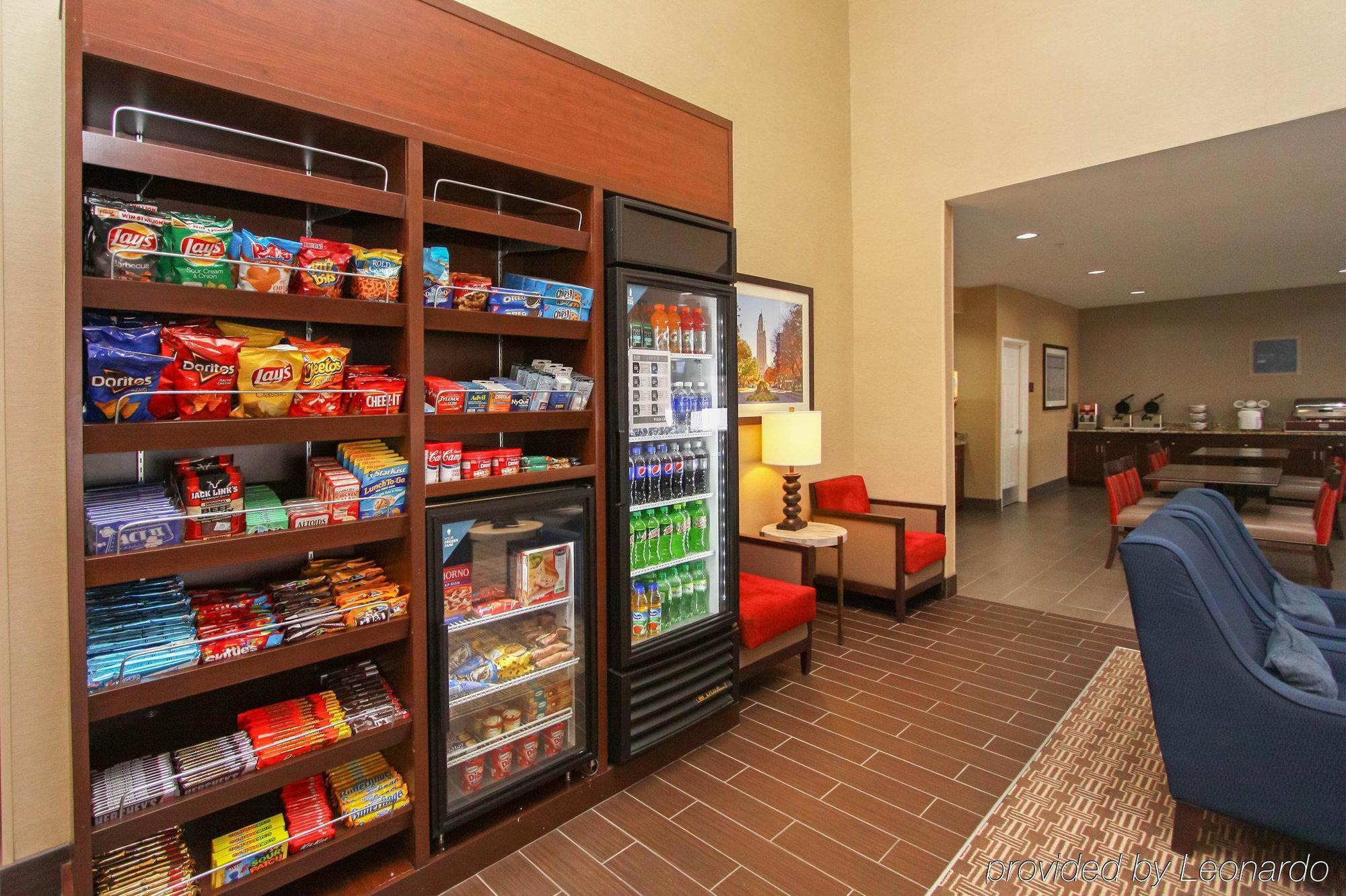 Comfort Suites University Линкольн Экстерьер фото