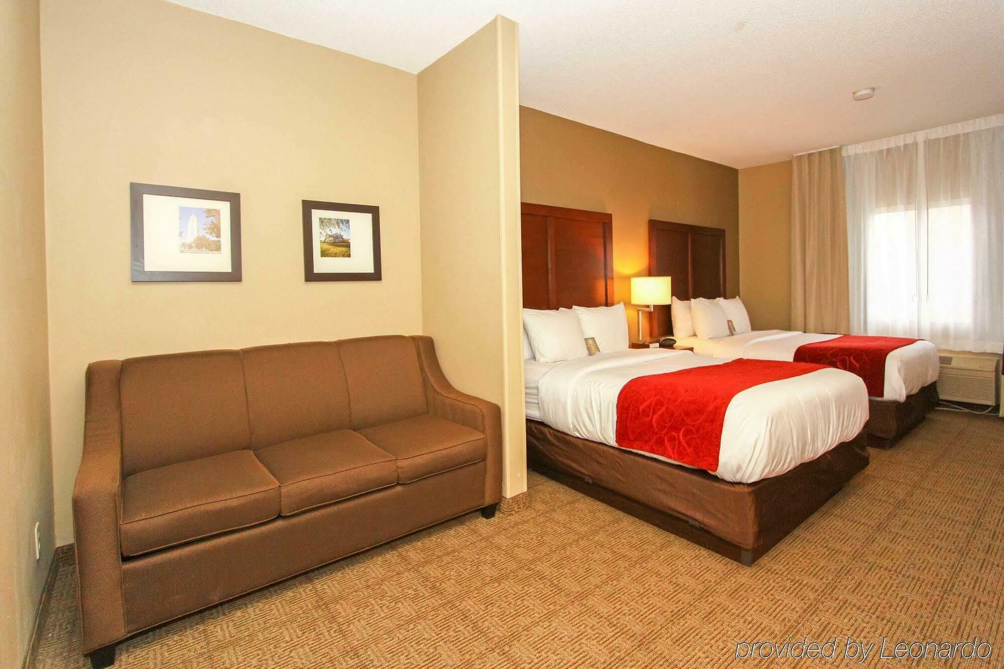 Comfort Suites University Линкольн Экстерьер фото